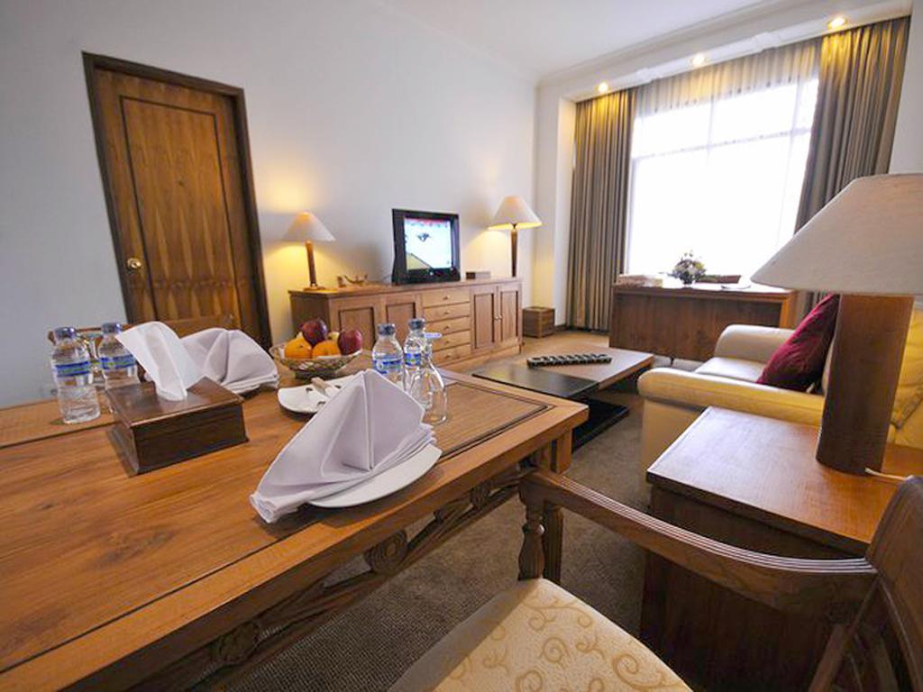Mesra Business & Resort Hotel Samarinda Exteriér fotografie
