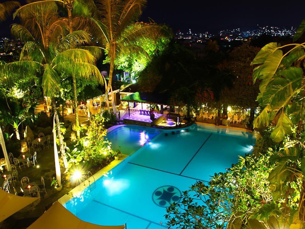 Mesra Business & Resort Hotel Samarinda Exteriér fotografie