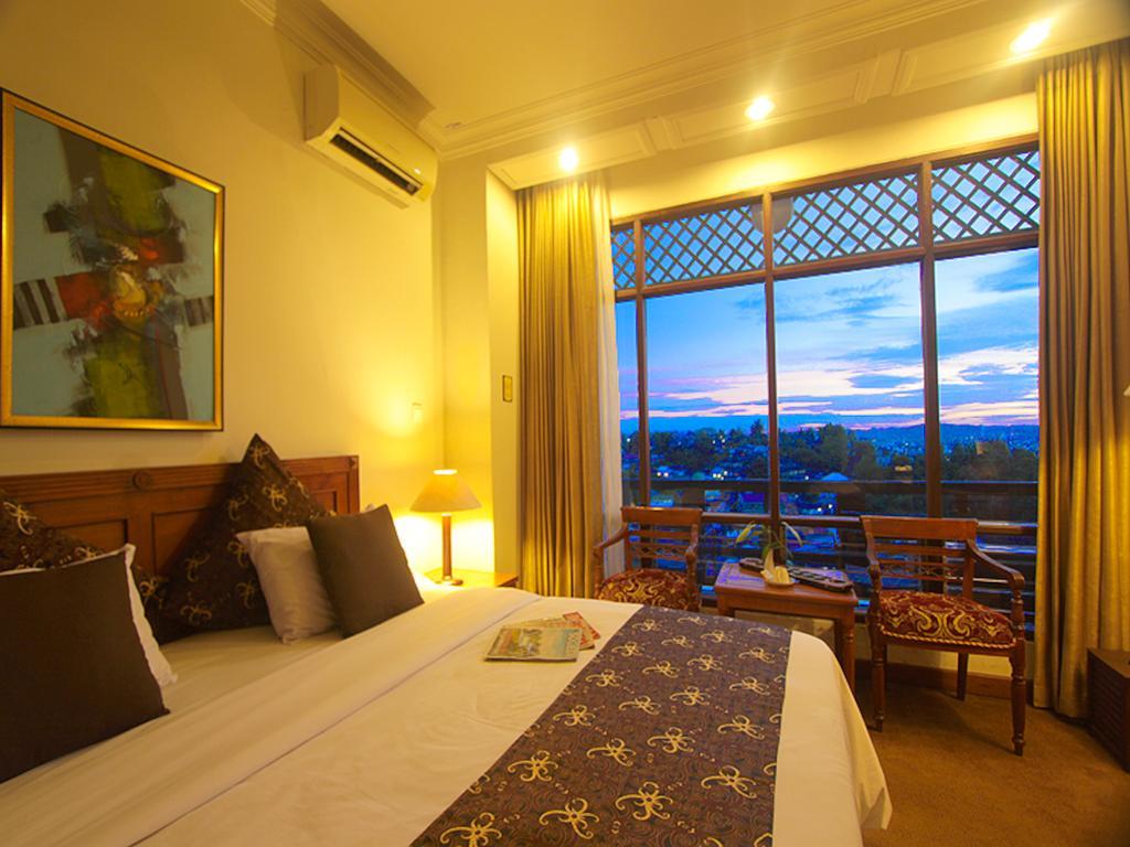 Mesra Business & Resort Hotel Samarinda Exteriér fotografie