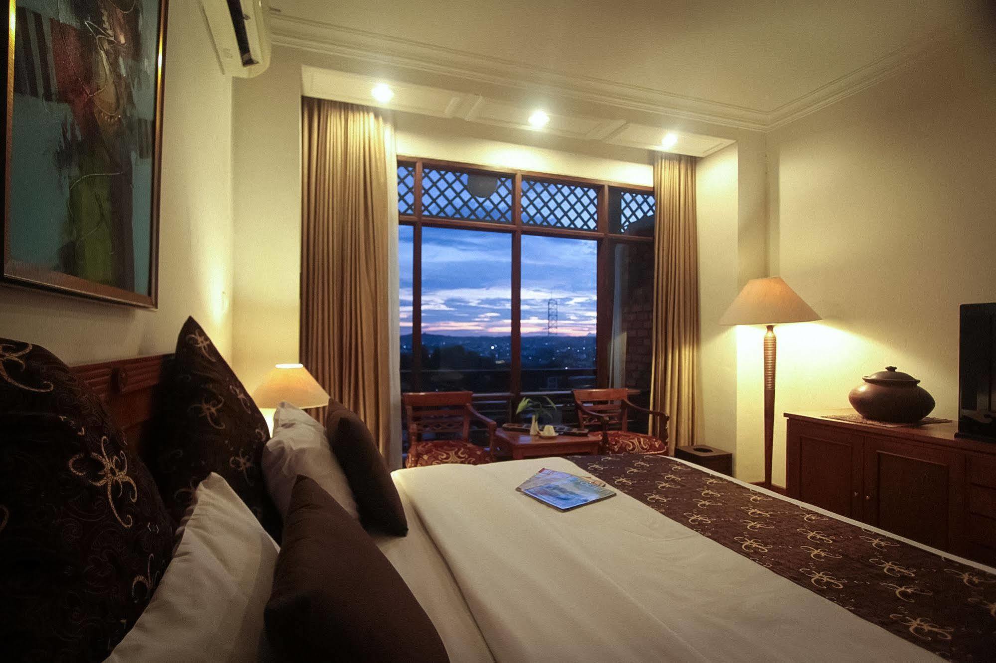 Mesra Business & Resort Hotel Samarinda Exteriér fotografie
