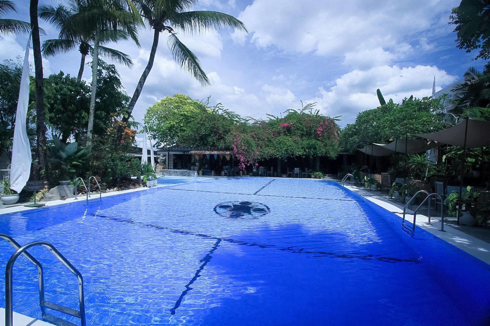 Mesra Business & Resort Hotel Samarinda Exteriér fotografie