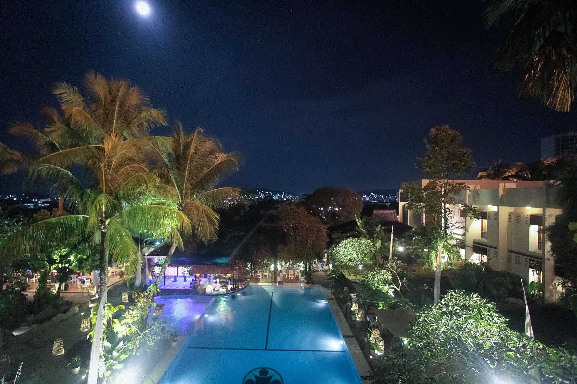 Mesra Business & Resort Hotel Samarinda Exteriér fotografie