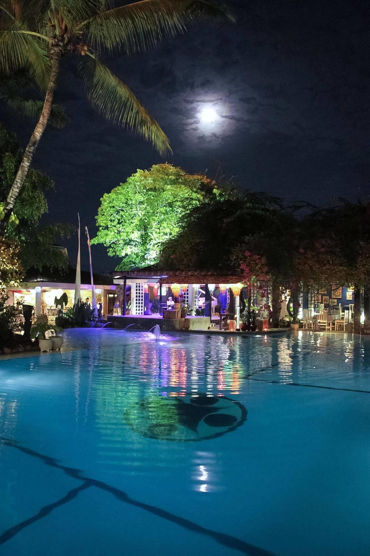 Mesra Business & Resort Hotel Samarinda Exteriér fotografie