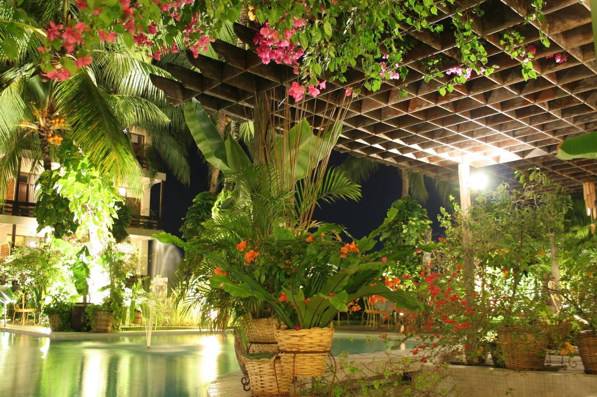 Mesra Business & Resort Hotel Samarinda Exteriér fotografie